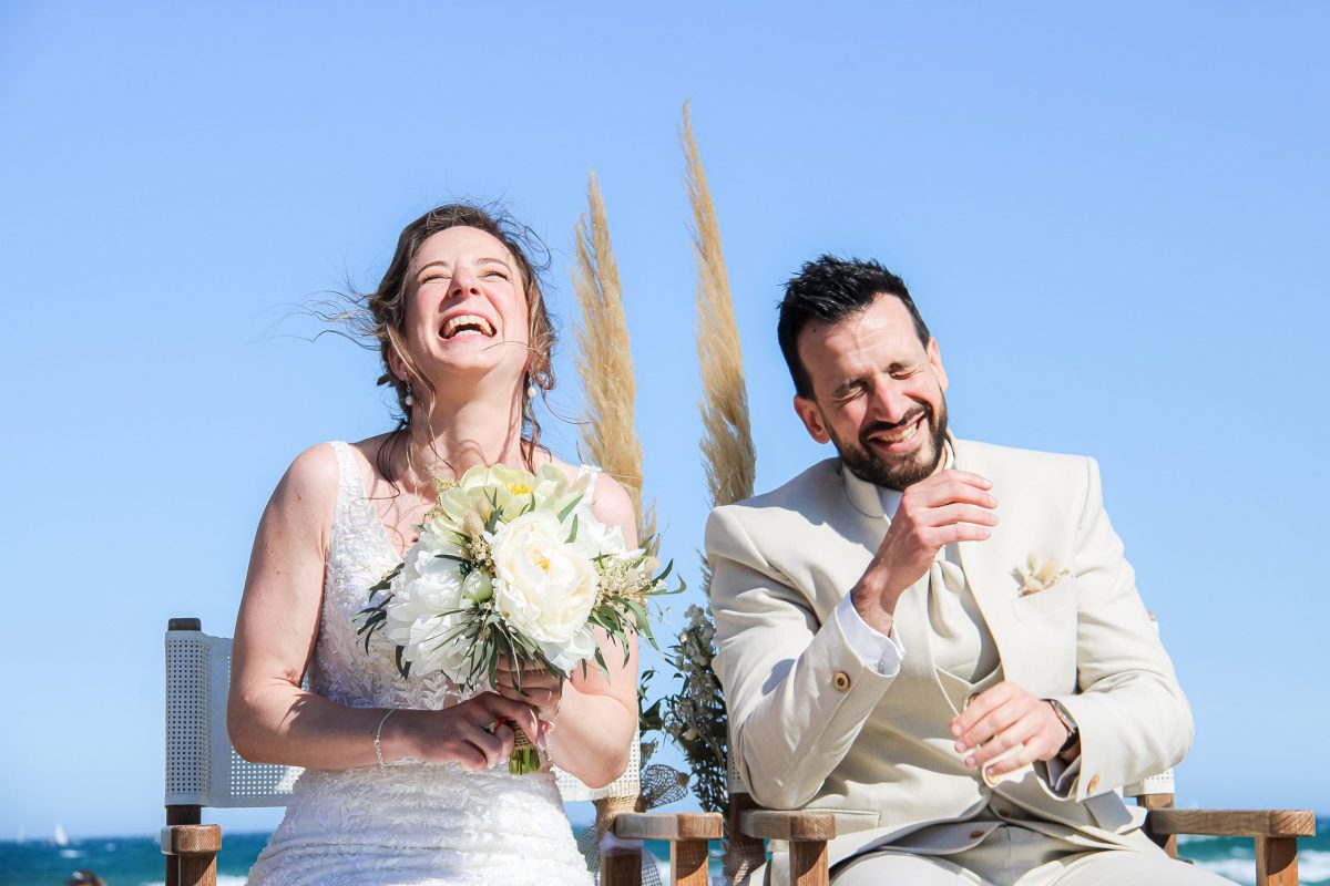 ceremonie-laique-couple-002 Couple heureux lors d'une cérémonie laïque, à Toulouse en Occitanie