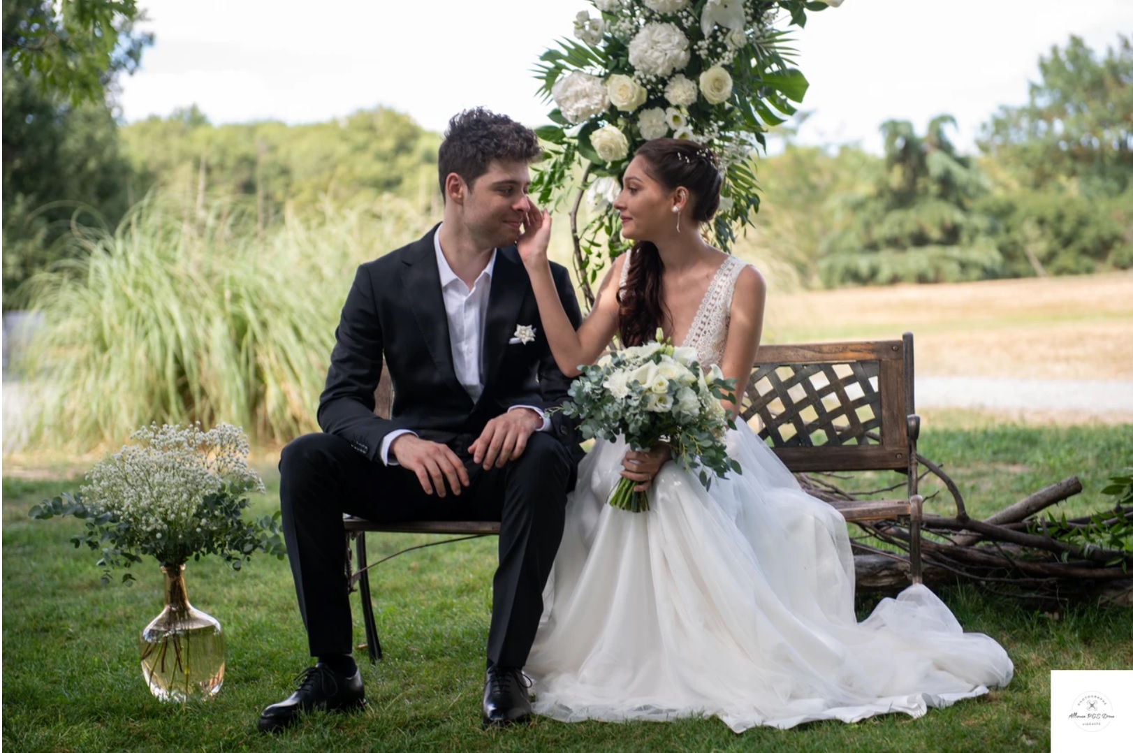ceremonie-laique-couple-014 Couple heureux lors d'une cérémonie laïque, à Toulouse en Occitanie