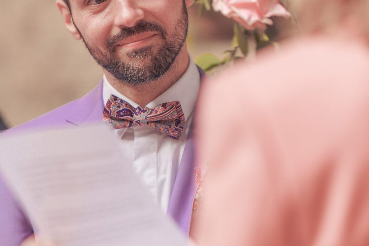 ceremonie-laique-couple-022 Couple heureux lors d'une cérémonie laïque, à Toulouse en Occitanie