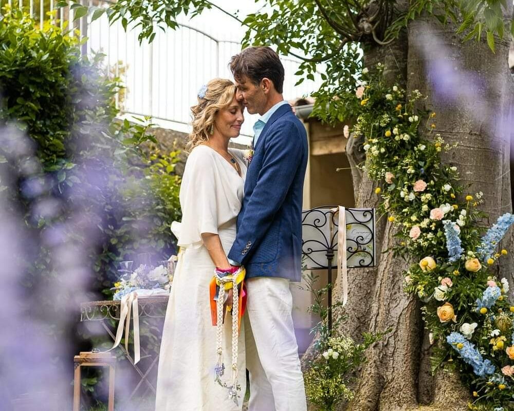 ceremonie-laique-couple-023 Couple heureux lors d'une cérémonie laïque, à Toulouse en Occitanie