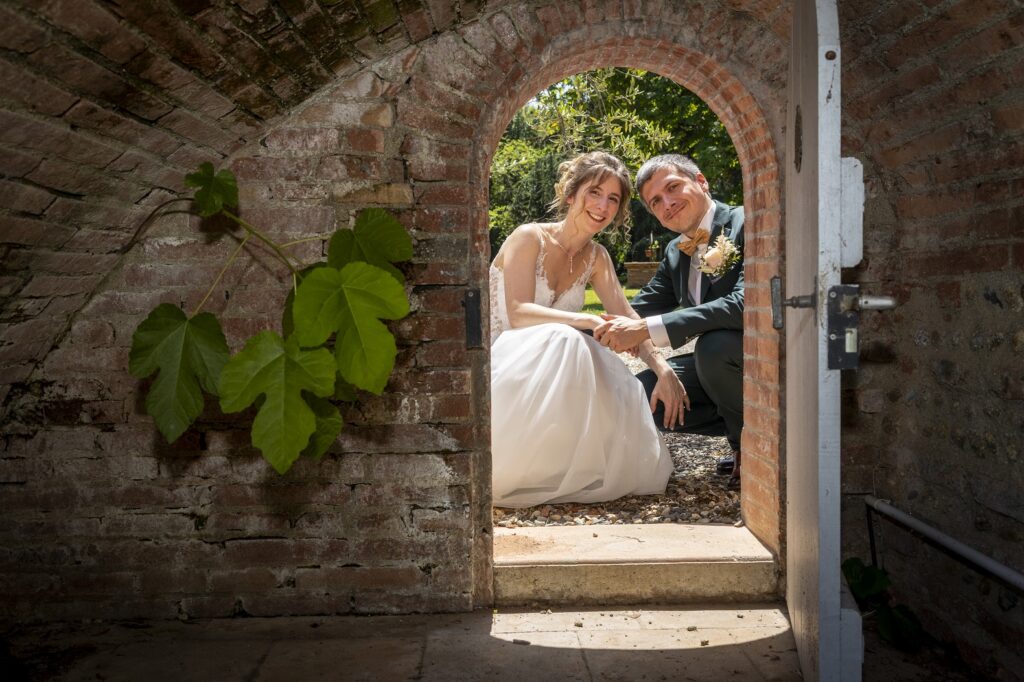 Cérémonie laïque au domaine de Balestat par La plume de vos envies, l'union magique d'un couple en or !